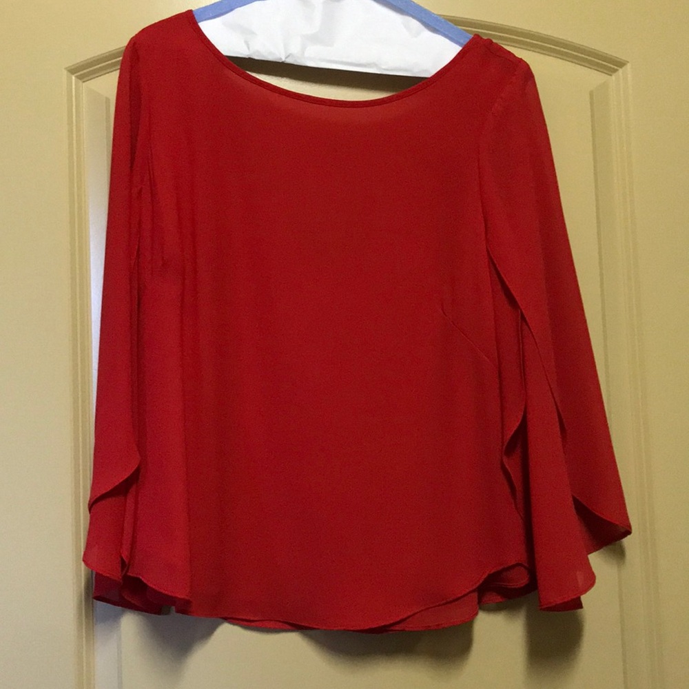 Single Red Top